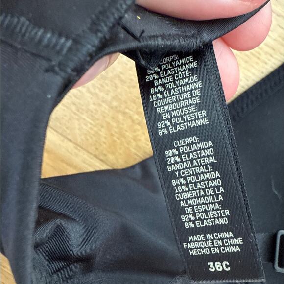 Skims - Smooth Lightly Padded Bra in Black - Picture 4 of 4